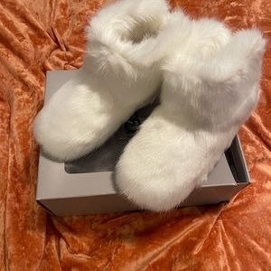 Women’s slippers